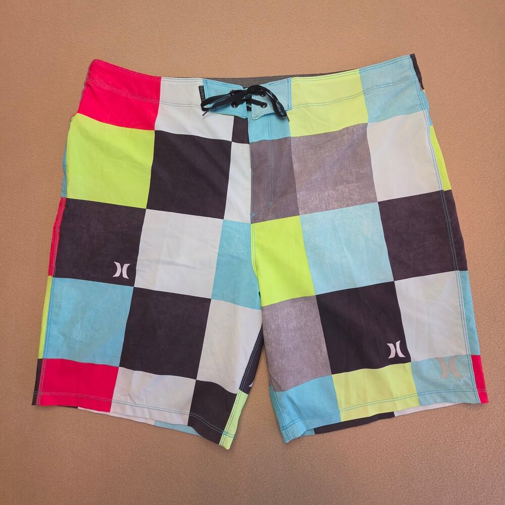 Hurley Phantom Kingsroad Boardshorts Neon Checkered Sz 38 (20" Length)